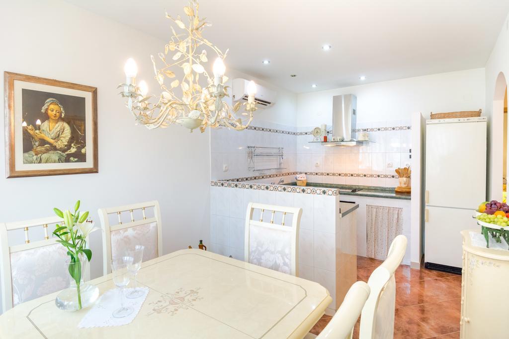 Apartment Mandalina Сплит Екстериор снимка