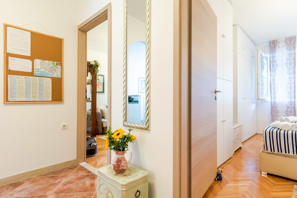 Apartment Mandalina Сплит Екстериор снимка