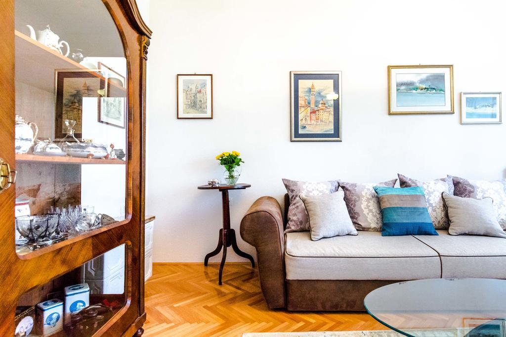 Apartment Mandalina Сплит Екстериор снимка